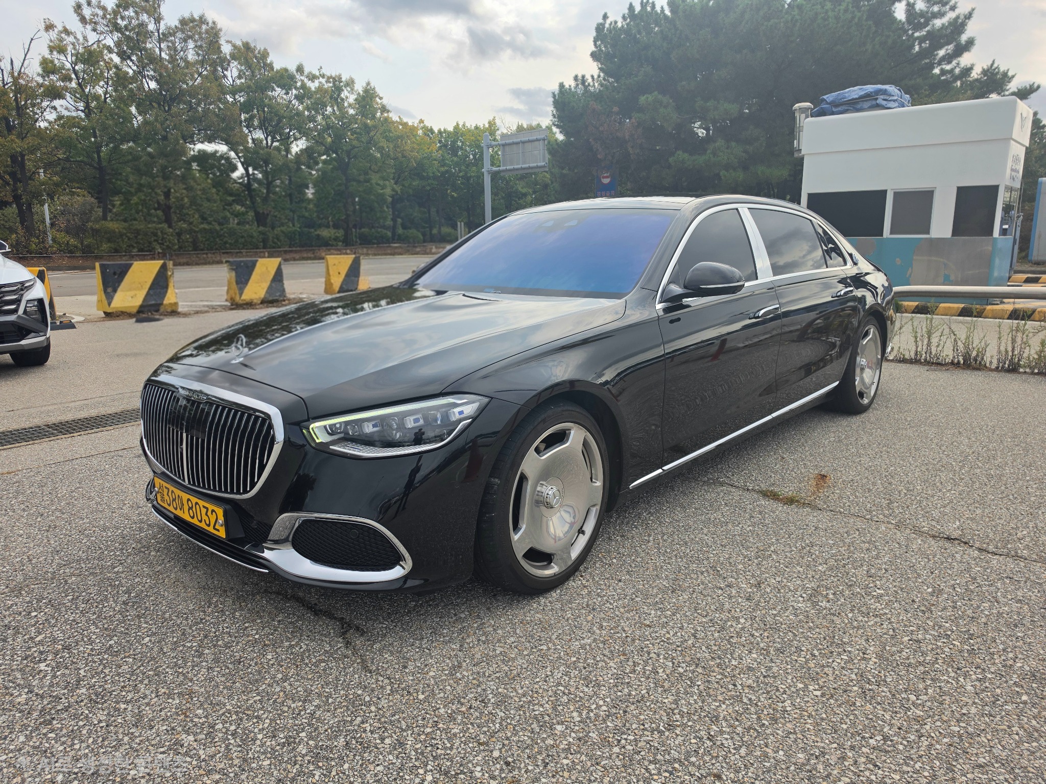 블랙 마이바흐 택시 실제 운행 차량 S580 외관